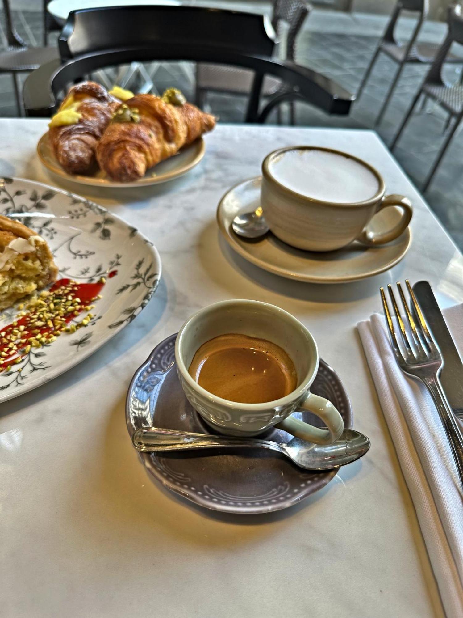 Amabilia Suites Milano Ngoại thất bức ảnh